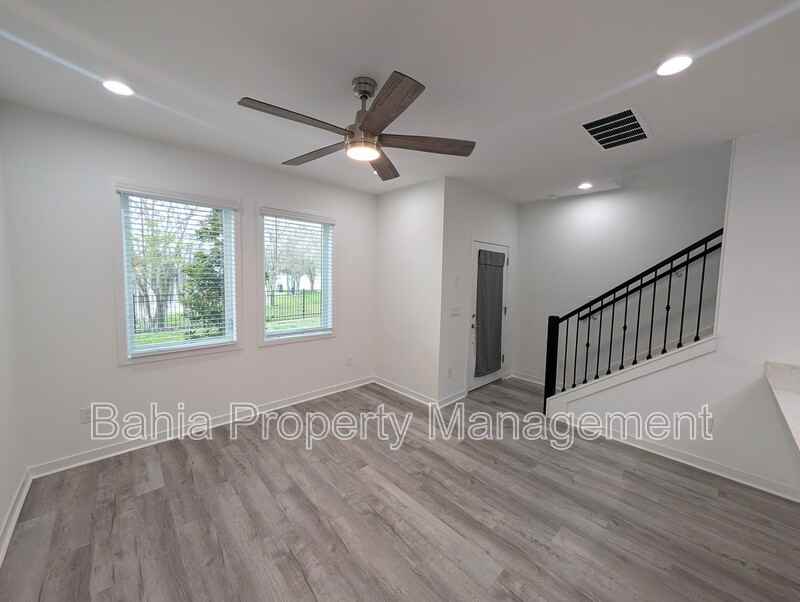 2108 E 22nd Ave #2 - Photo 6 of 19