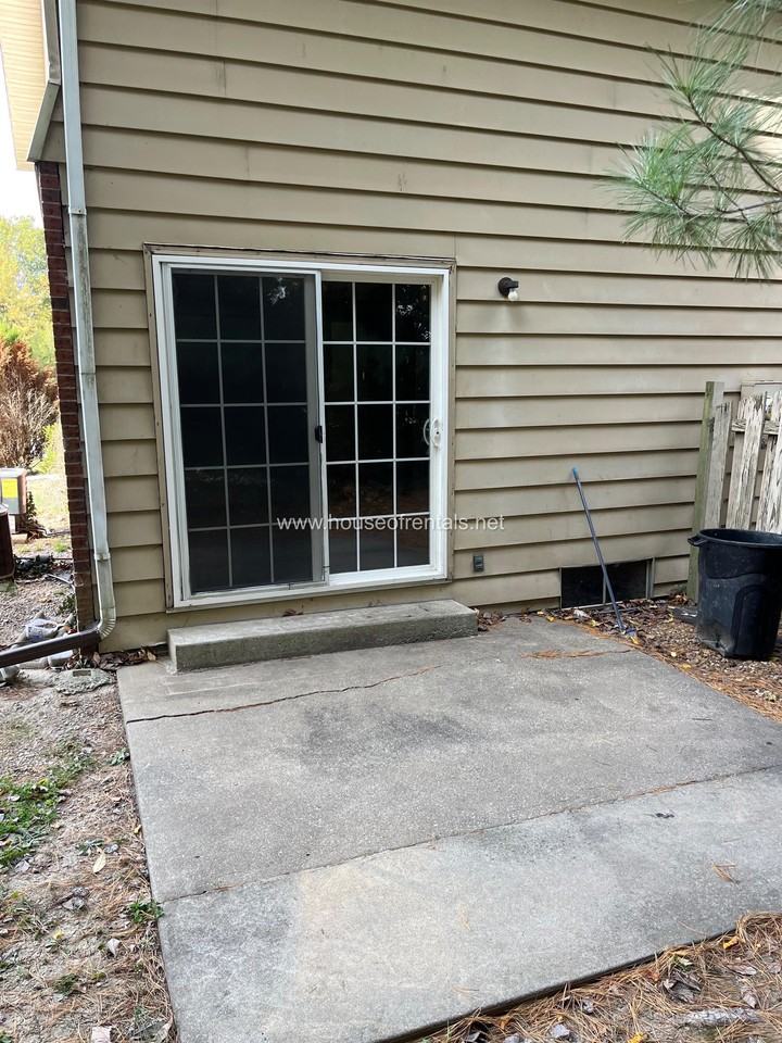 5 Razer Drive - Photo 2 of 8