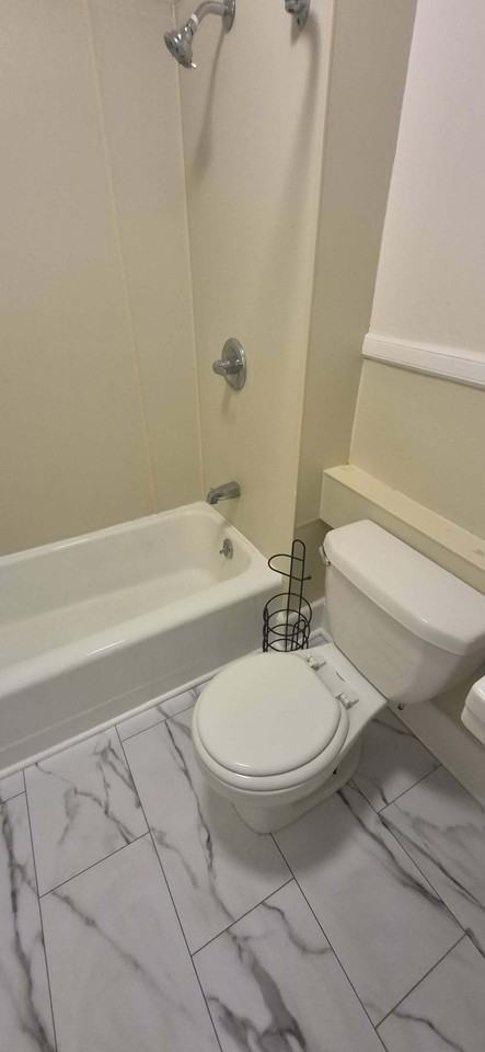 169 Helen Street - Photo 6 of 11