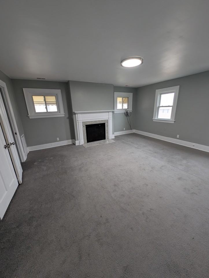 12205 Saginaw Street - Photo 3 of 7