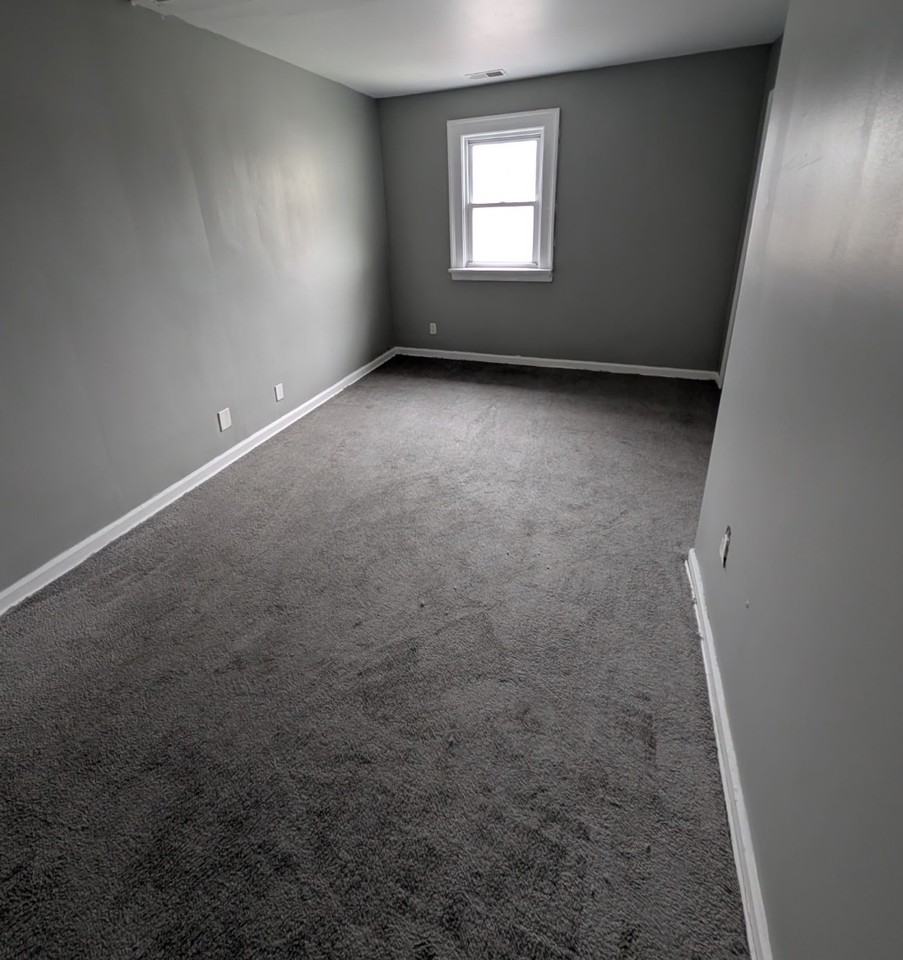 12205 Saginaw Street - Photo 5 of 7