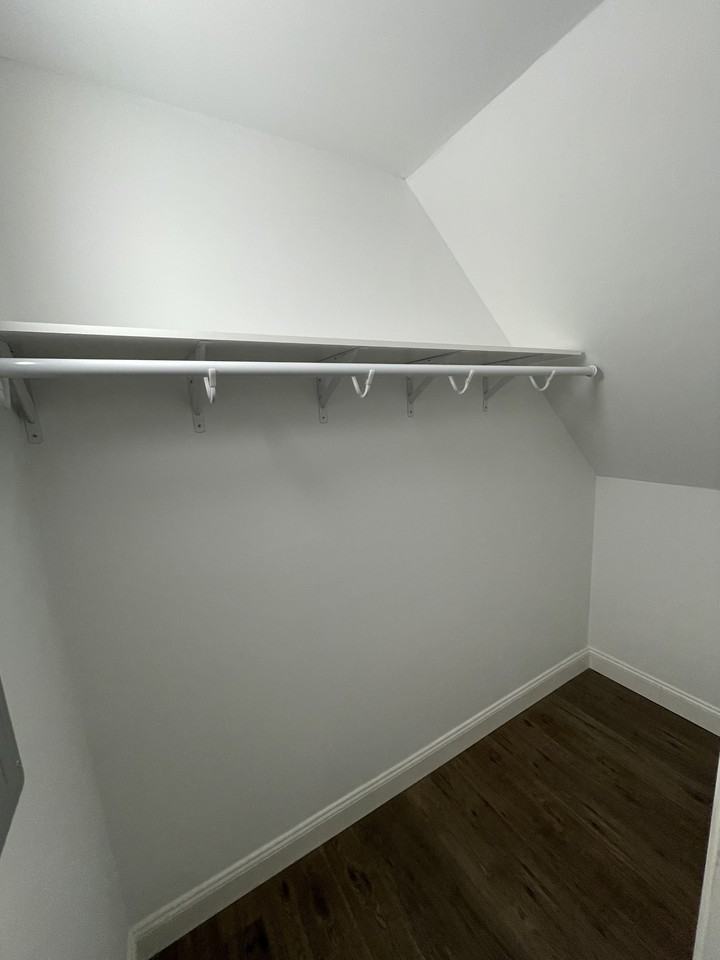 Cedar Pines Apartments - Photo 3 of 11