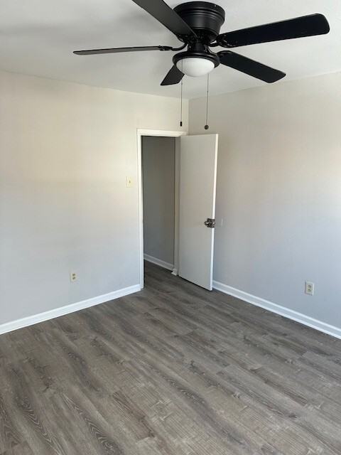 868 East Locust Avenue - Photo 2 of 11