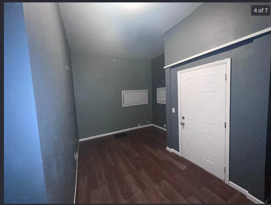 430 Case Avenue East - Photo 4 of 7