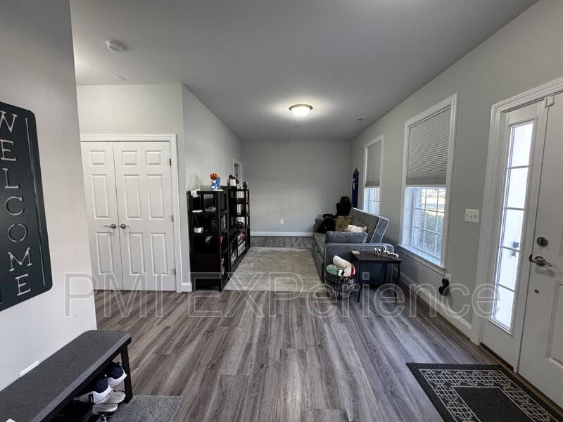 1001 Rye Dr - Photo 5 of 26