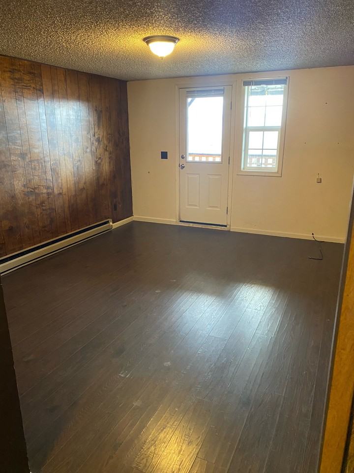 513 3rd Avenue North - Photo 2 of 6
