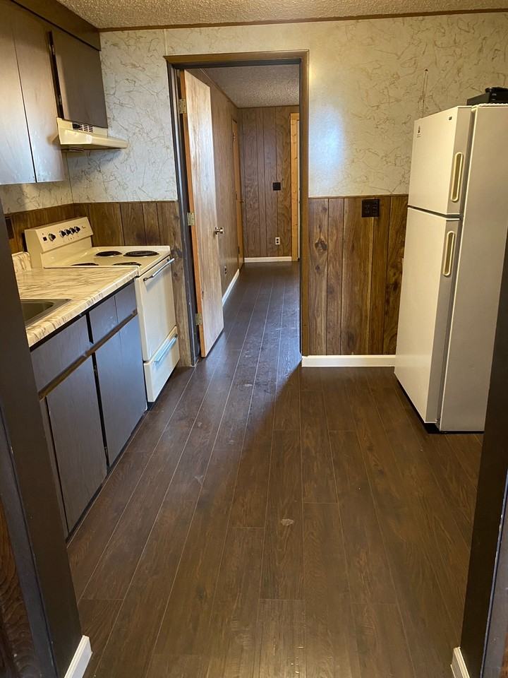 513 3rd Avenue North - Photo 3 of 6