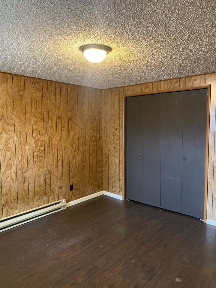 513 3rd Avenue North - Photo 5 of 6