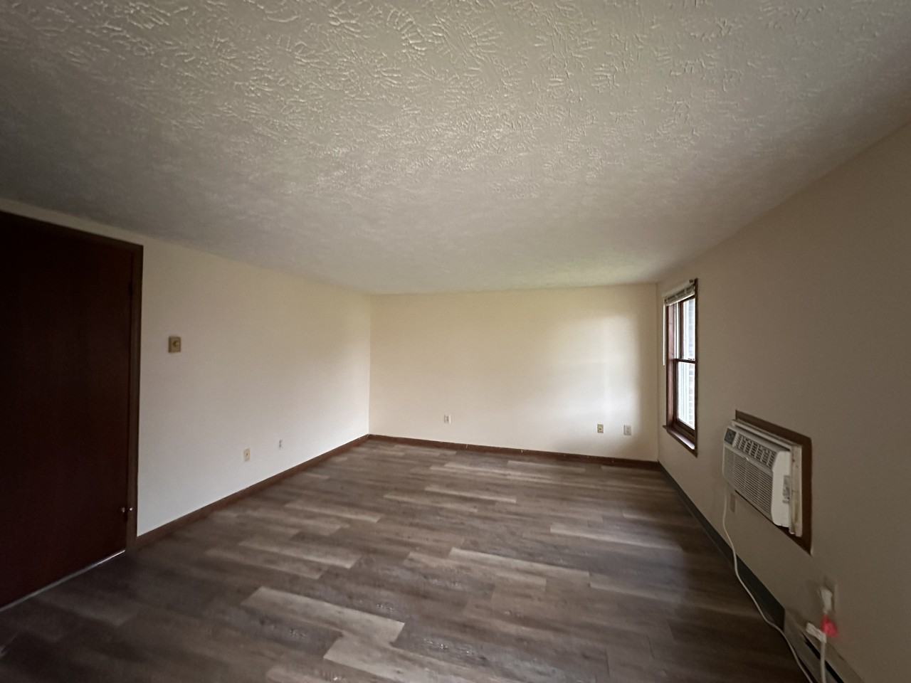 Heritage Square Apartments - Photo 4 of 8