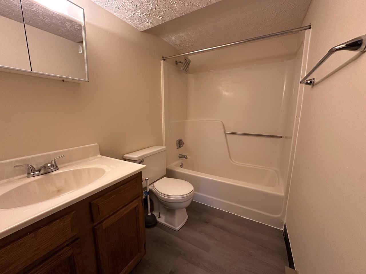 Heritage Square Apartments - Photo 5 of 8