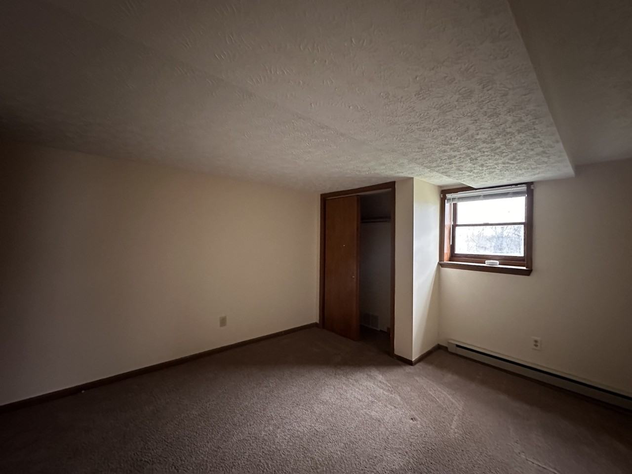 Heritage Square Apartments - Photo 6 of 8