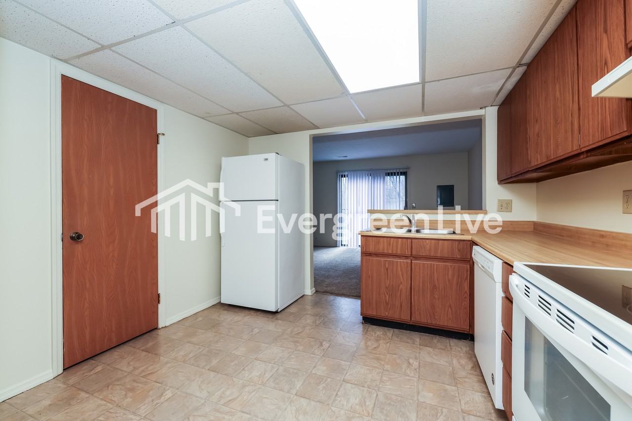 6386 Nightwind Ct - Photo 5 of 15