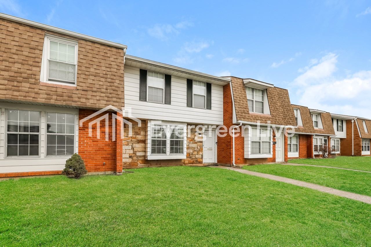 7560 Mount Hood - Photo 2 of 15