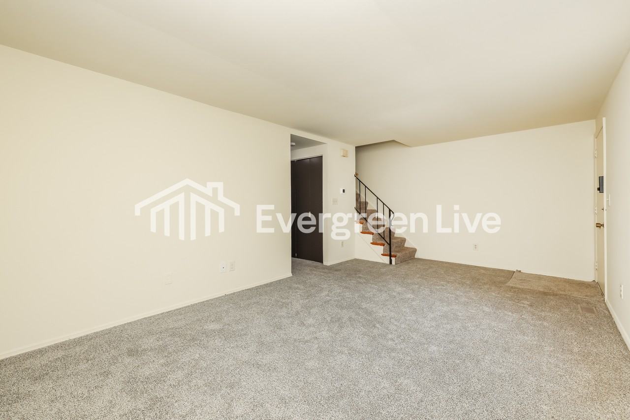 7560 Mount Hood - Photo 4 of 15