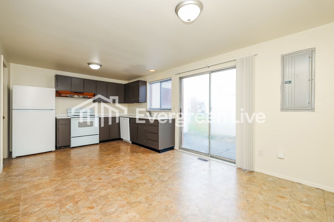 7560 Mount Hood - Photo 7 of 15