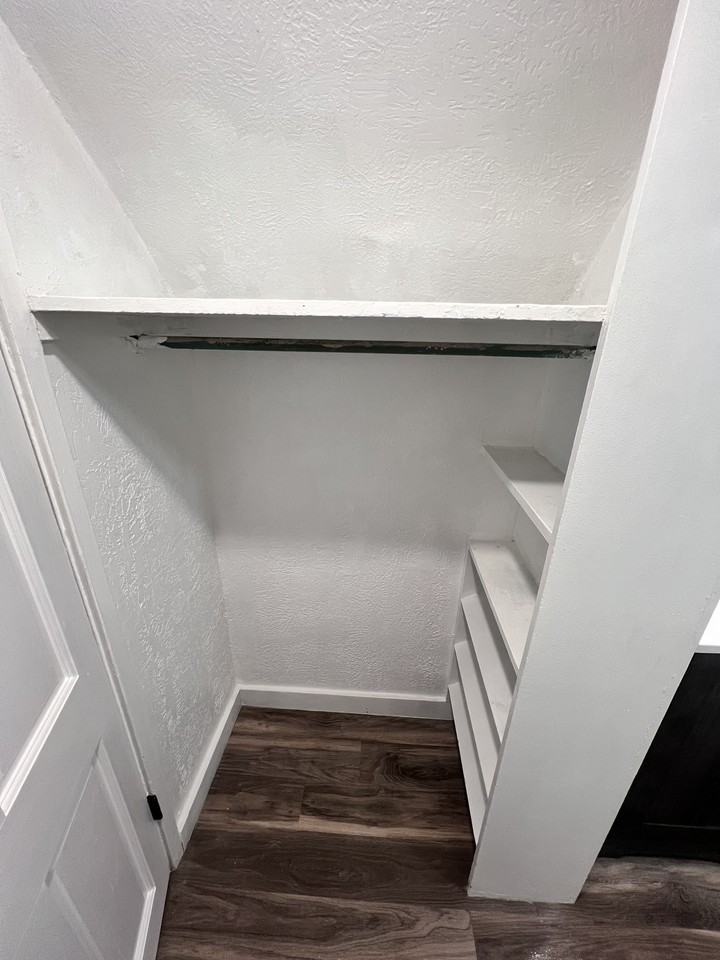 417 South Sheldon Street - Photo 6 of 21