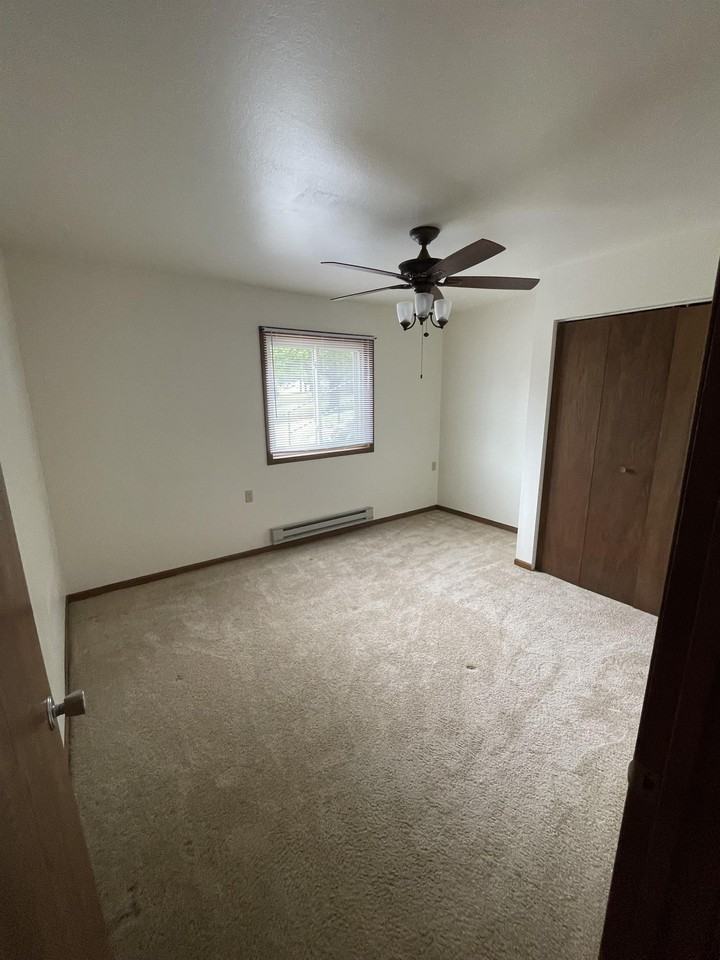 514 South Main Street - Photo 2 of 17