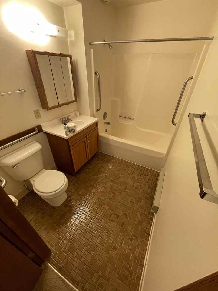 514 South Main Street - Photo 3 of 17