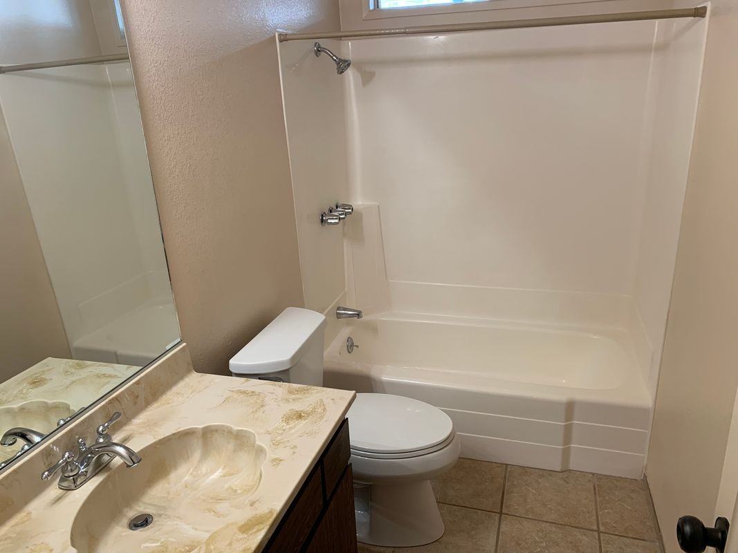 7555 Victoria Ave - Photo 3 of 9