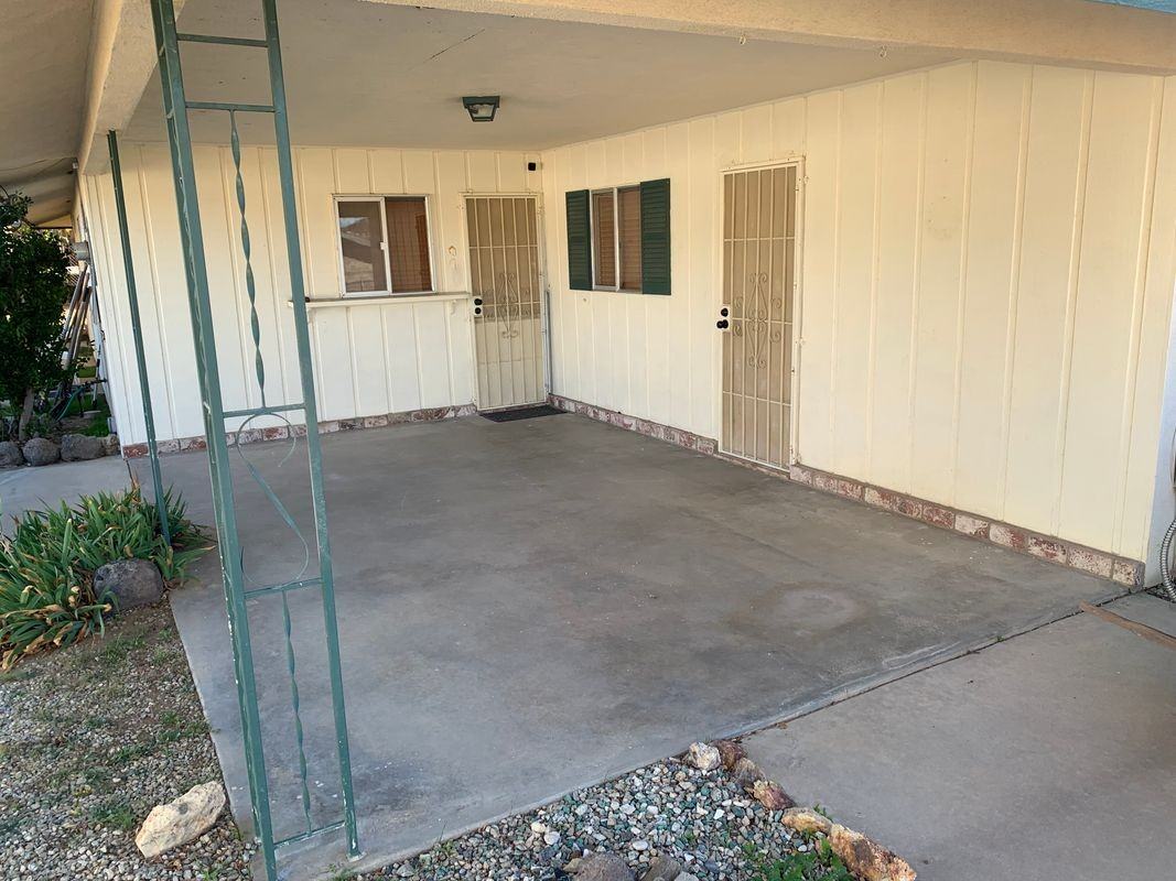 7555 Victoria Ave - Photo 7 of 9