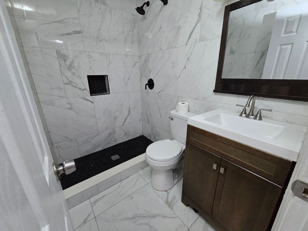 1021 Sw 32nd Ct - Photo 4 of 10