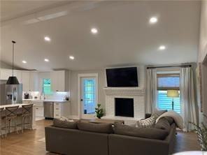 920 Jones Rd - Photo 2 of 44