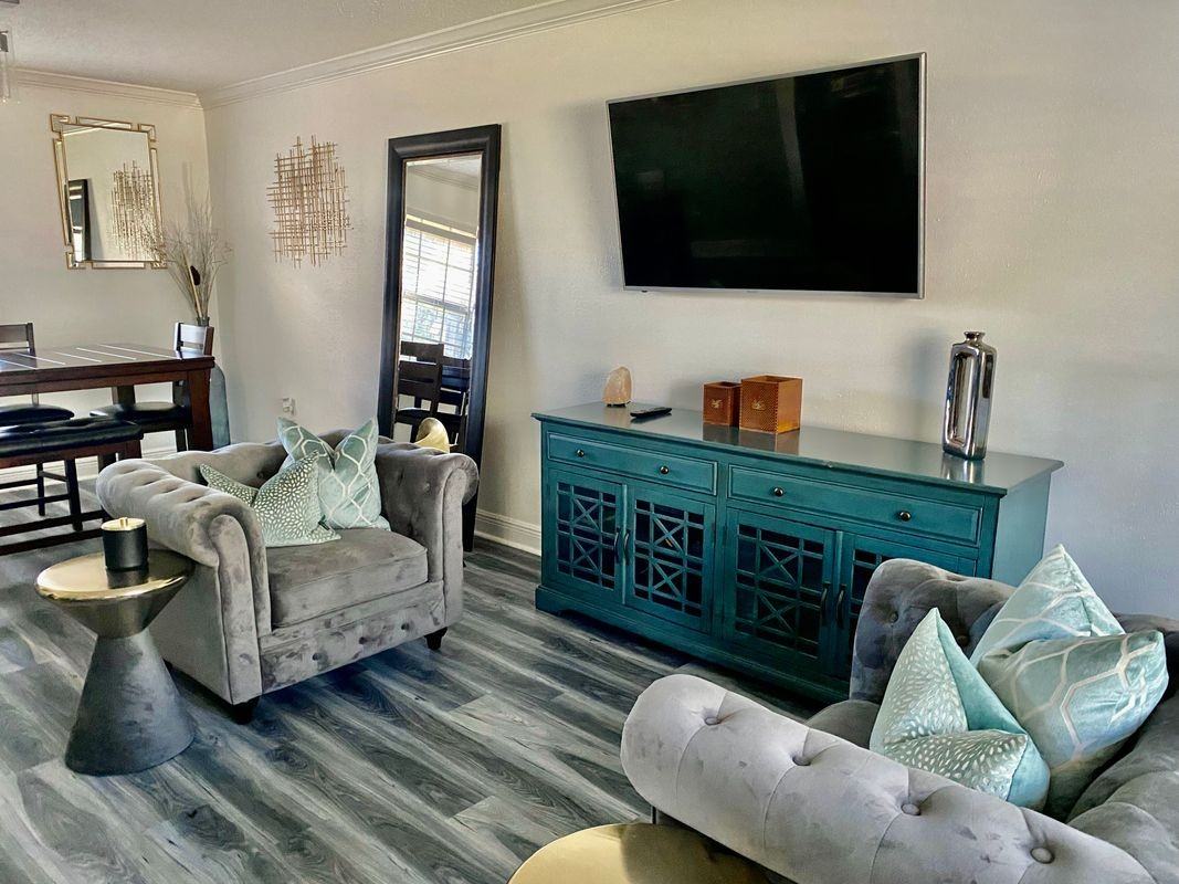 1113 Michigan Ave - Photo 4 of 23