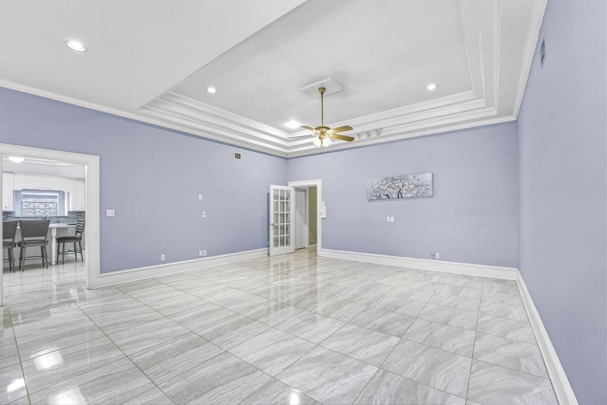 609 Cardinal Ave - Photo 3 of 10