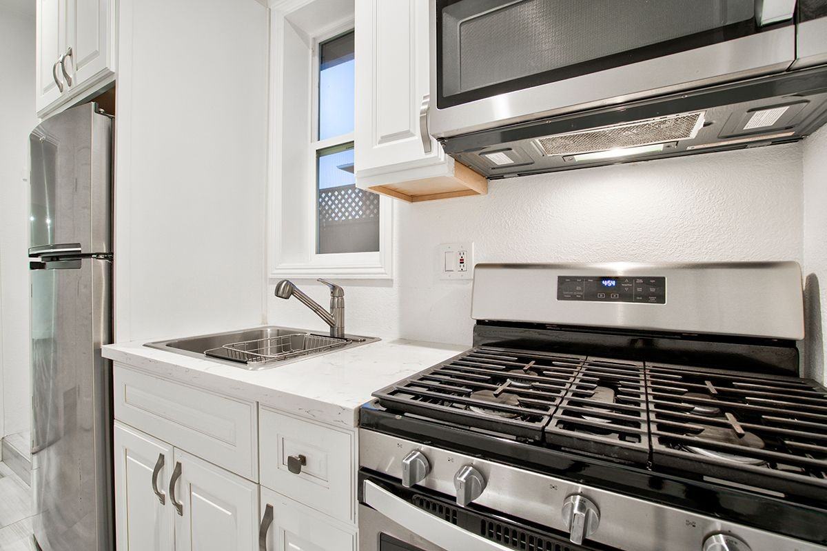 1351 Eastshore Dr - Photo 7 of 25