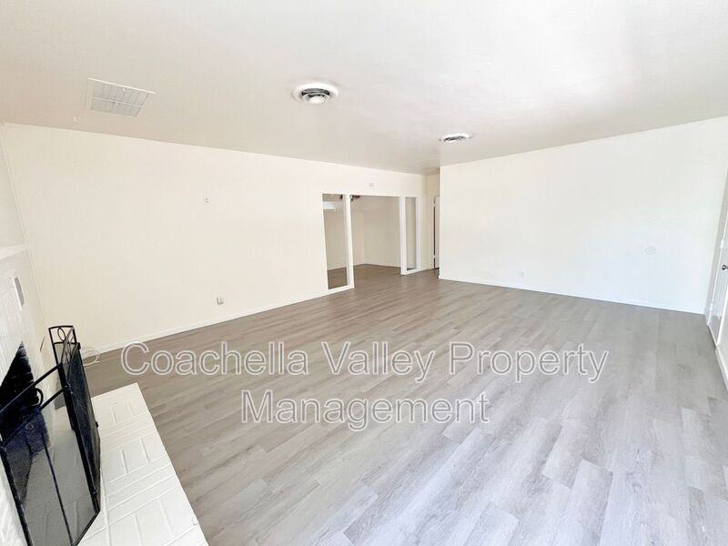 73600 San Gorgonio Way #26 - Photo 5 of 25