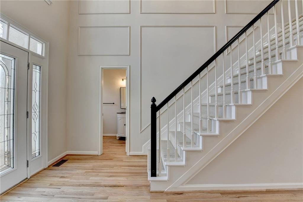 6415 Sterling Dr - Photo 4 of 50