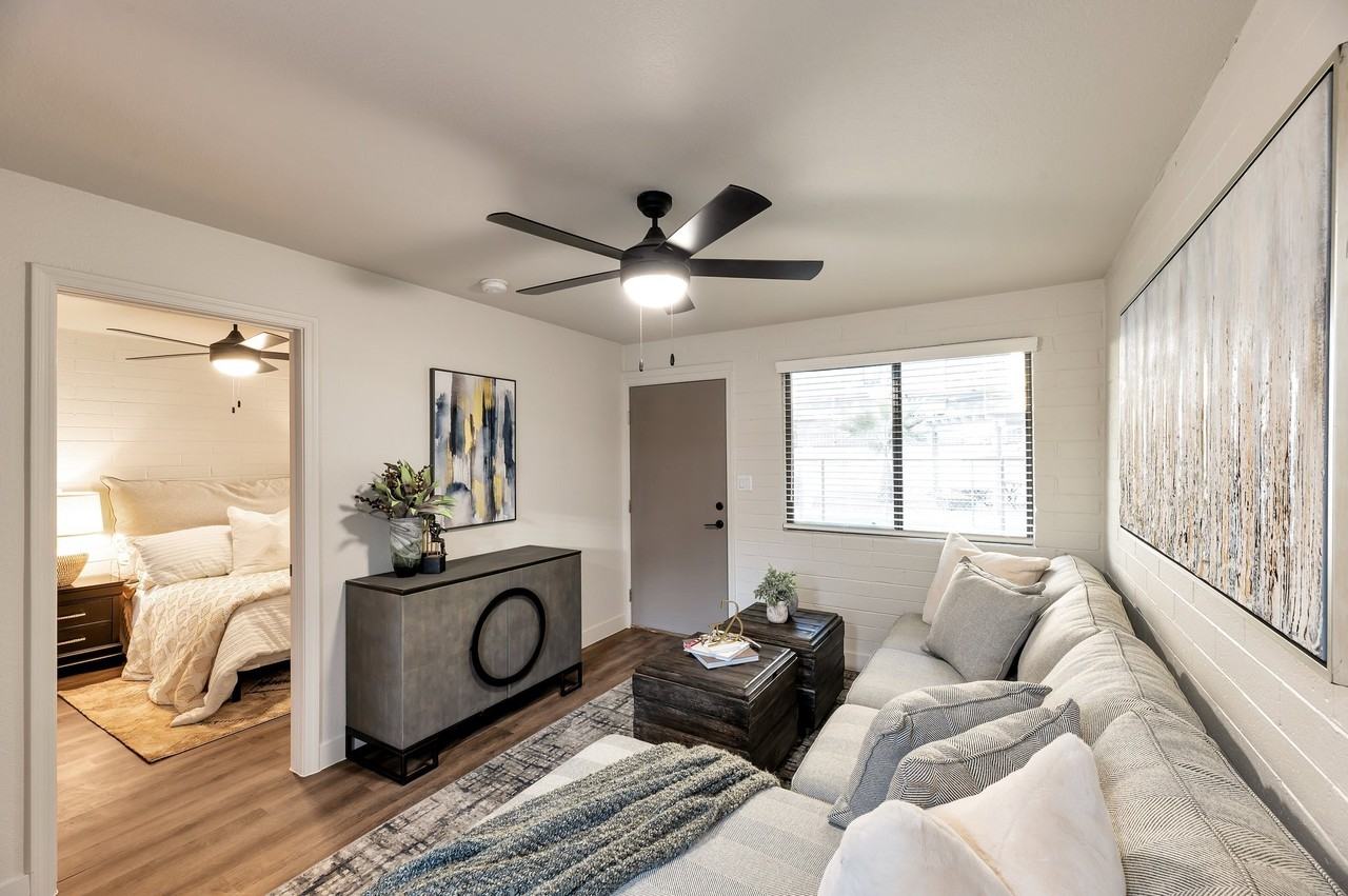 1827 East Lemon Street - Photo 2 of 33