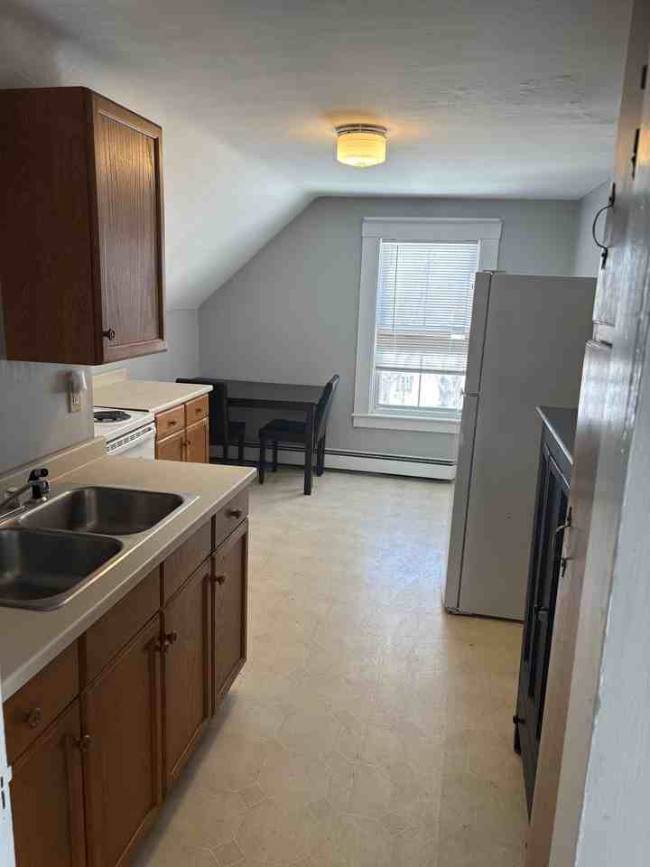 12 Hall Ave - Photo 5 of 15