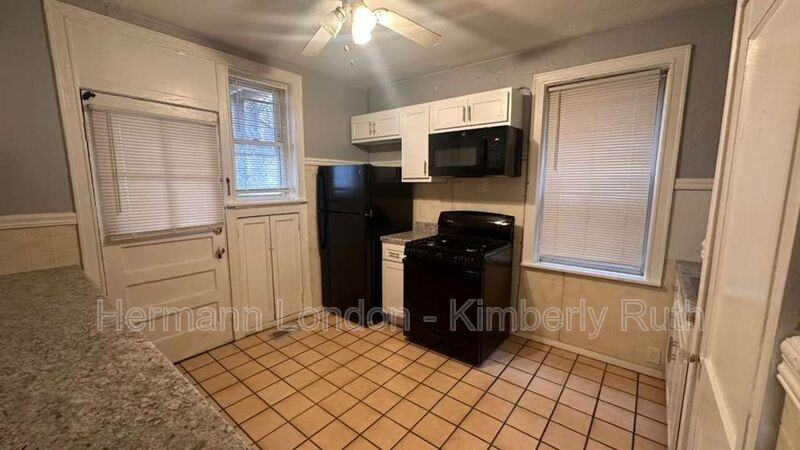 5044 Pernod Ave #1F - Photo 7 of 9