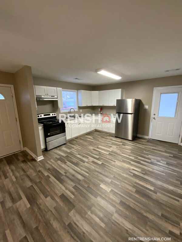 469 Dana Ave - Photo 4 of 18