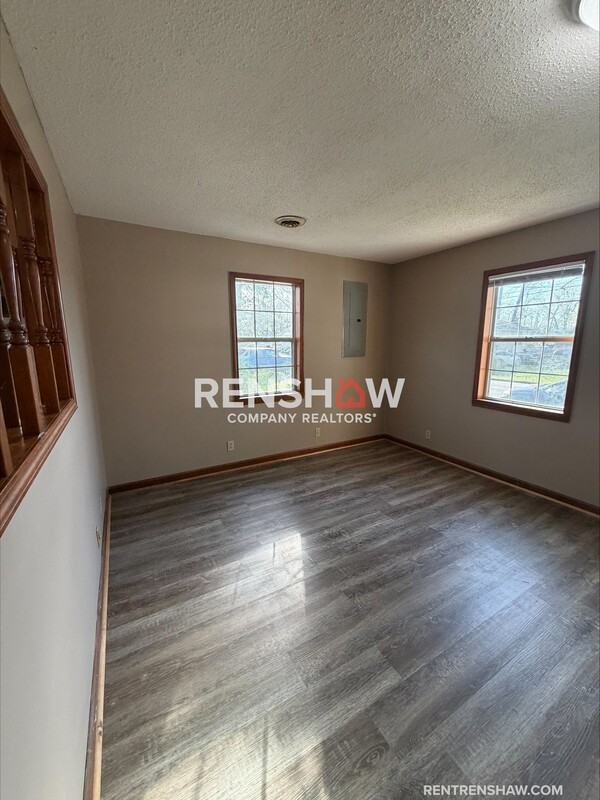 111 Etheridge St - Photo 2 of 19