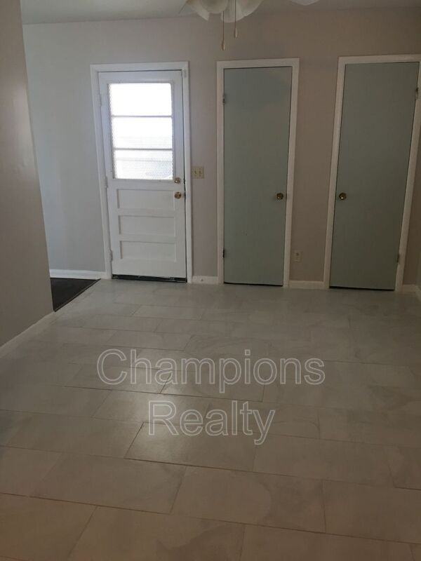 1167 Staunton Dr - Photo 5 of 10