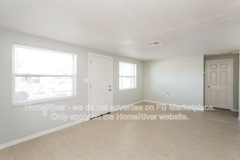 1345 Maybury Dr - Photo 5 of 19