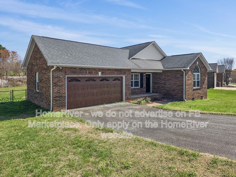 4880 Wordsworth Cir - Photo 4 of 24