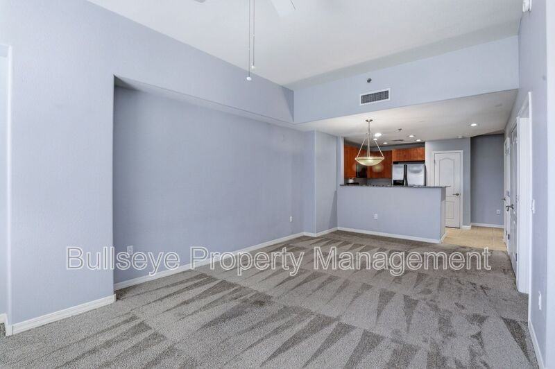 2302 N Central Ave #215 - Photo 5 of 19