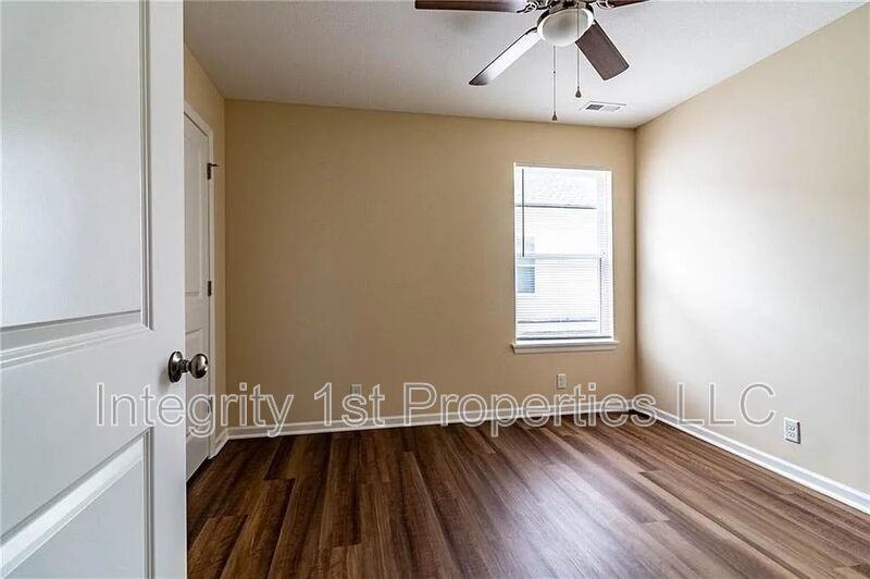 1510 Coventry Dr #B - Photo 7 of 21