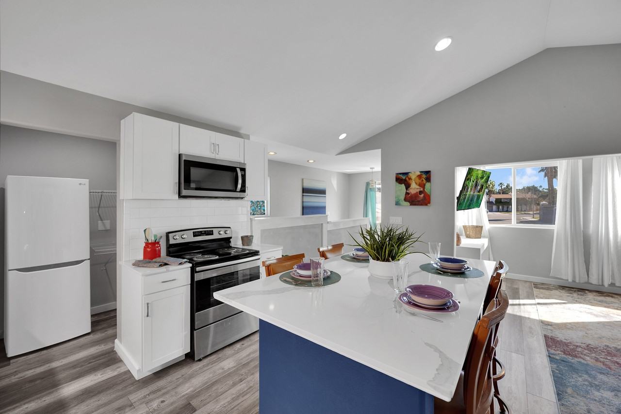 2261 Marlboro Drive - Photo 6 of 36