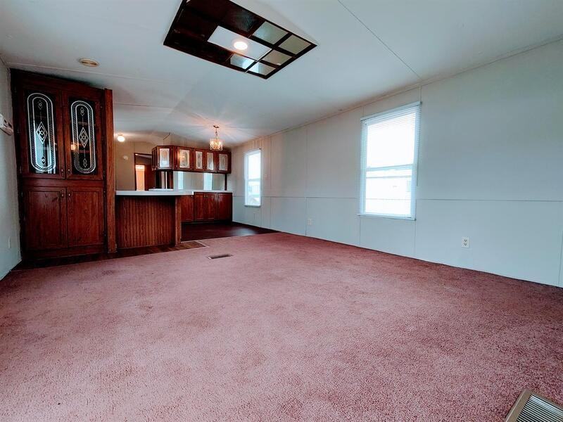 308 Sunshine Dr - Photo 2 of 13