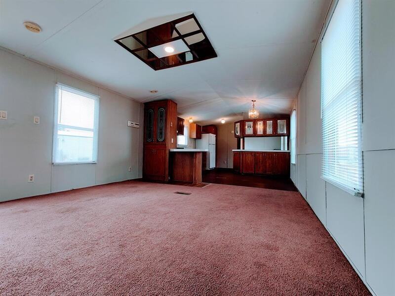 308 Sunshine Dr - Photo 3 of 13