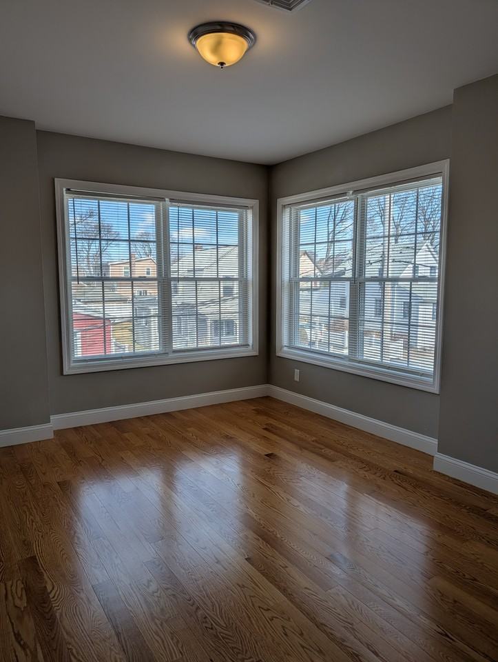 207 Winthrop St #1 - Photo 3 of 31