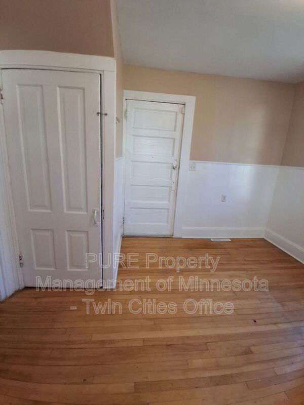 987 Churchill St #1 - Photo 3 of 15