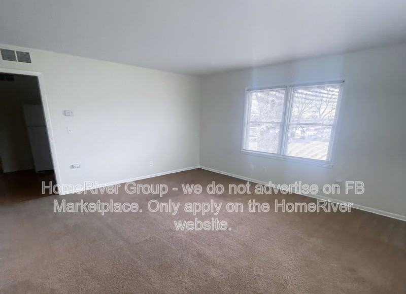 110 Sw 10th St #1 - Photo 2 of 6