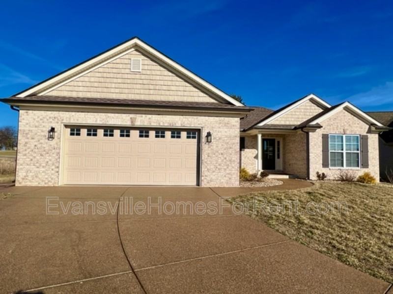 7420 Lyman Ct - Photo 2 of 16