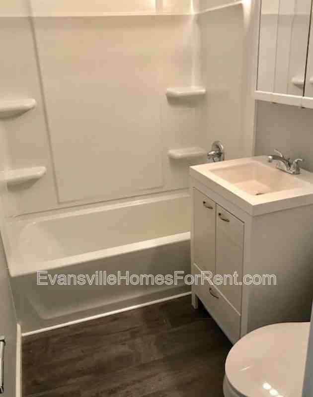 1323 Olive St - Photo 5 of 5