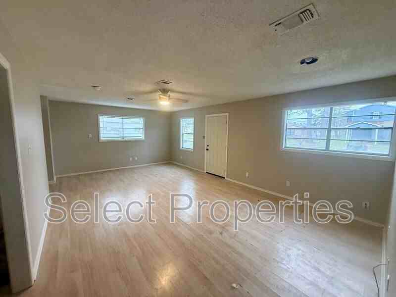 3200 Meador Rd - Photo 2 of 7